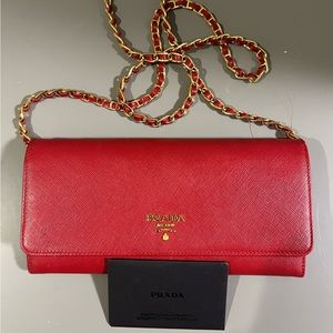 Prada Red Saffiano leather wallet / crossbody